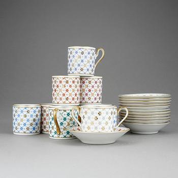 KOPPAR MED FAT, 11 delar, porslin, Tettau, 1900-tal.