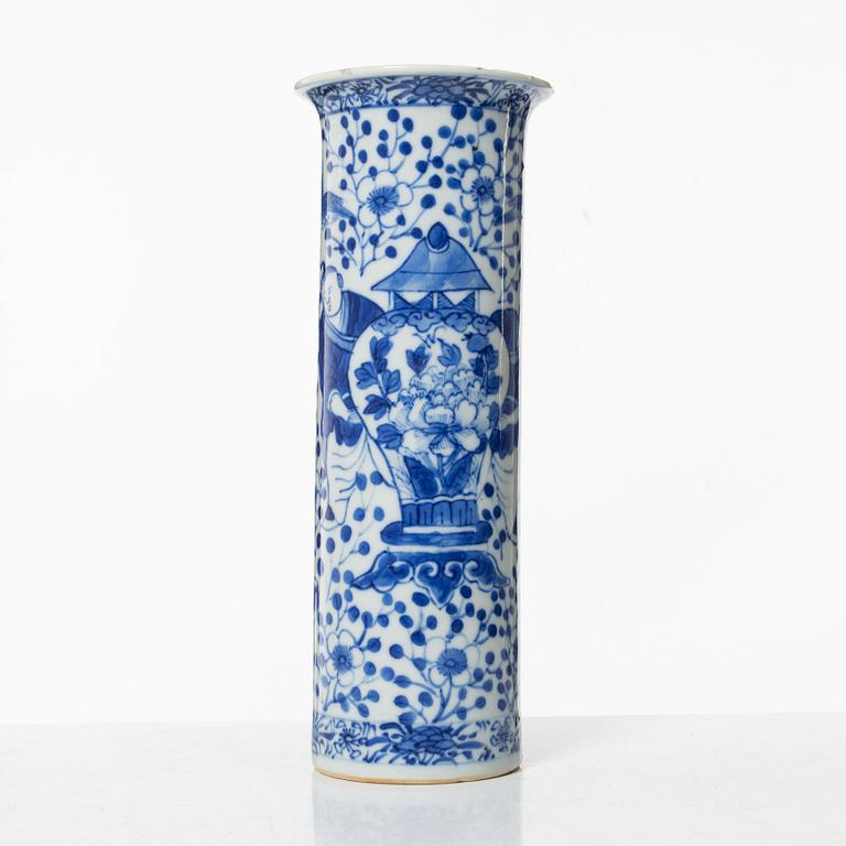 Vas, porslin, Kina, sen Qing/1900-talets första hälft.