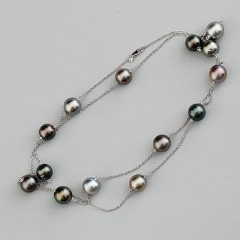 COLLIER, 14 k vitguld, tahitipärlor.