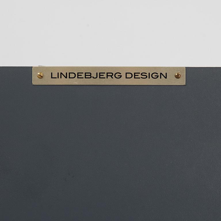 Vitrinskåp, "V4", Lindebjerg Design.