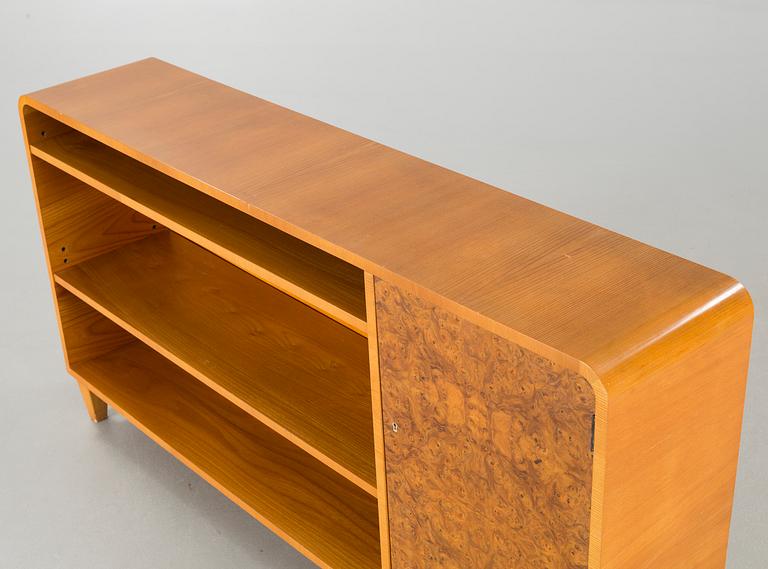 A 1940s sideboard.
