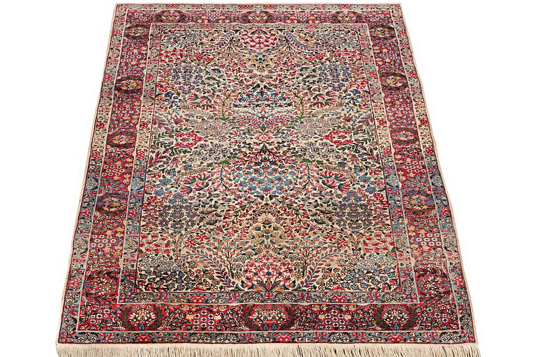 A rug, Kerman Laver, ca 222 x 138 cm.