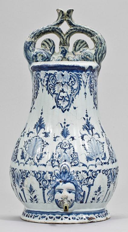 VATTENCISTERN, fajans, Rouen, Frankrike, 1700-tal.
