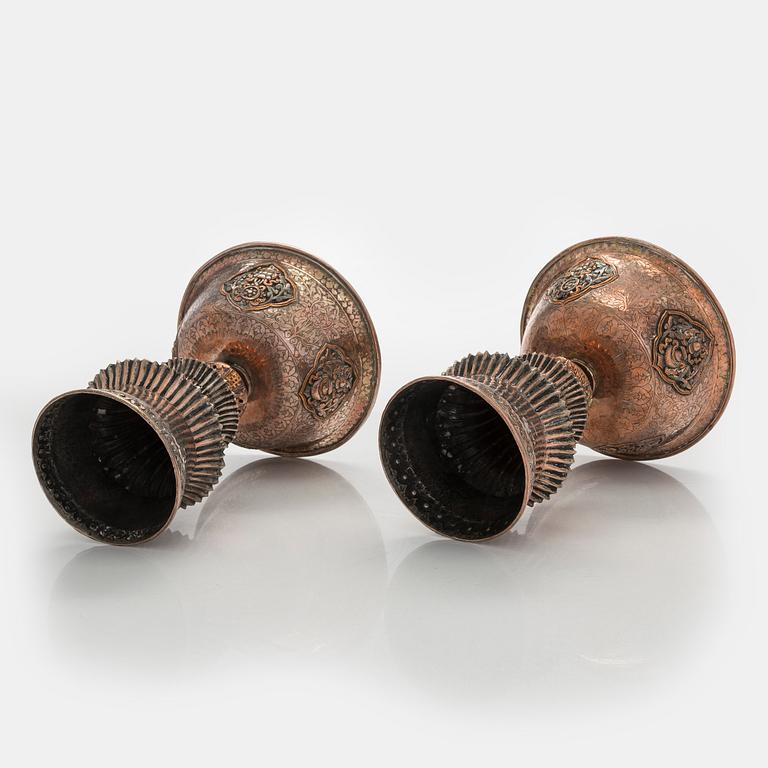 Voiamppupari, Tiibet, kupari, hopeoitu koristelu. 1800-luku.