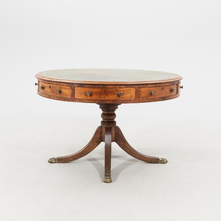 Karusellbord 1900-talets första hälft.