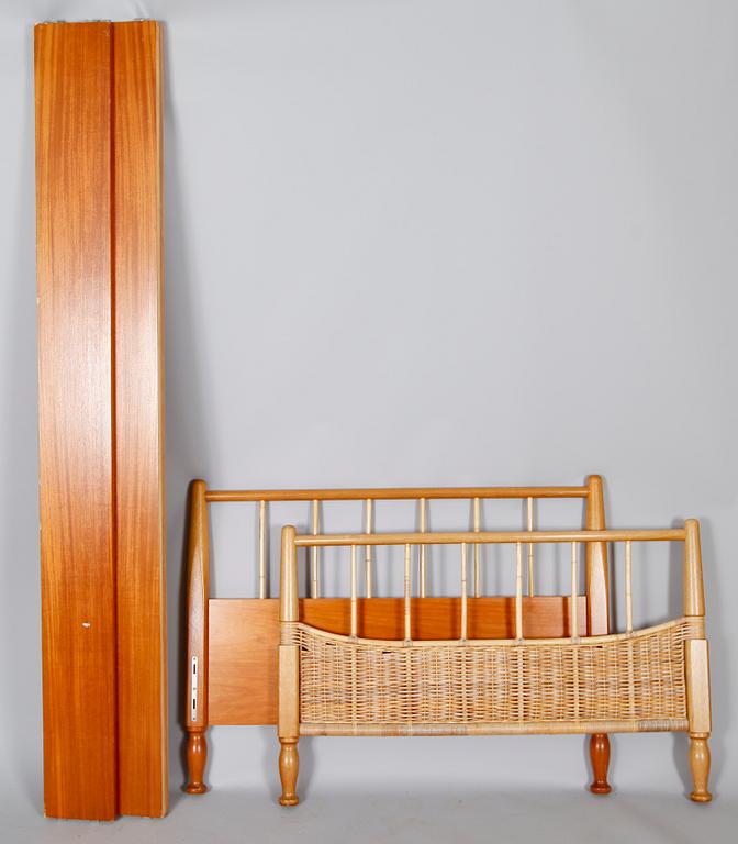 SÄNGRAM MED GAVLAR, Josef Frank, Svenskt Tenn.