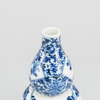 A Chinese 19th century porcelain vase marks of Kangxi.