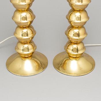 A apir of brass table lamps from the second half of the 20th century.