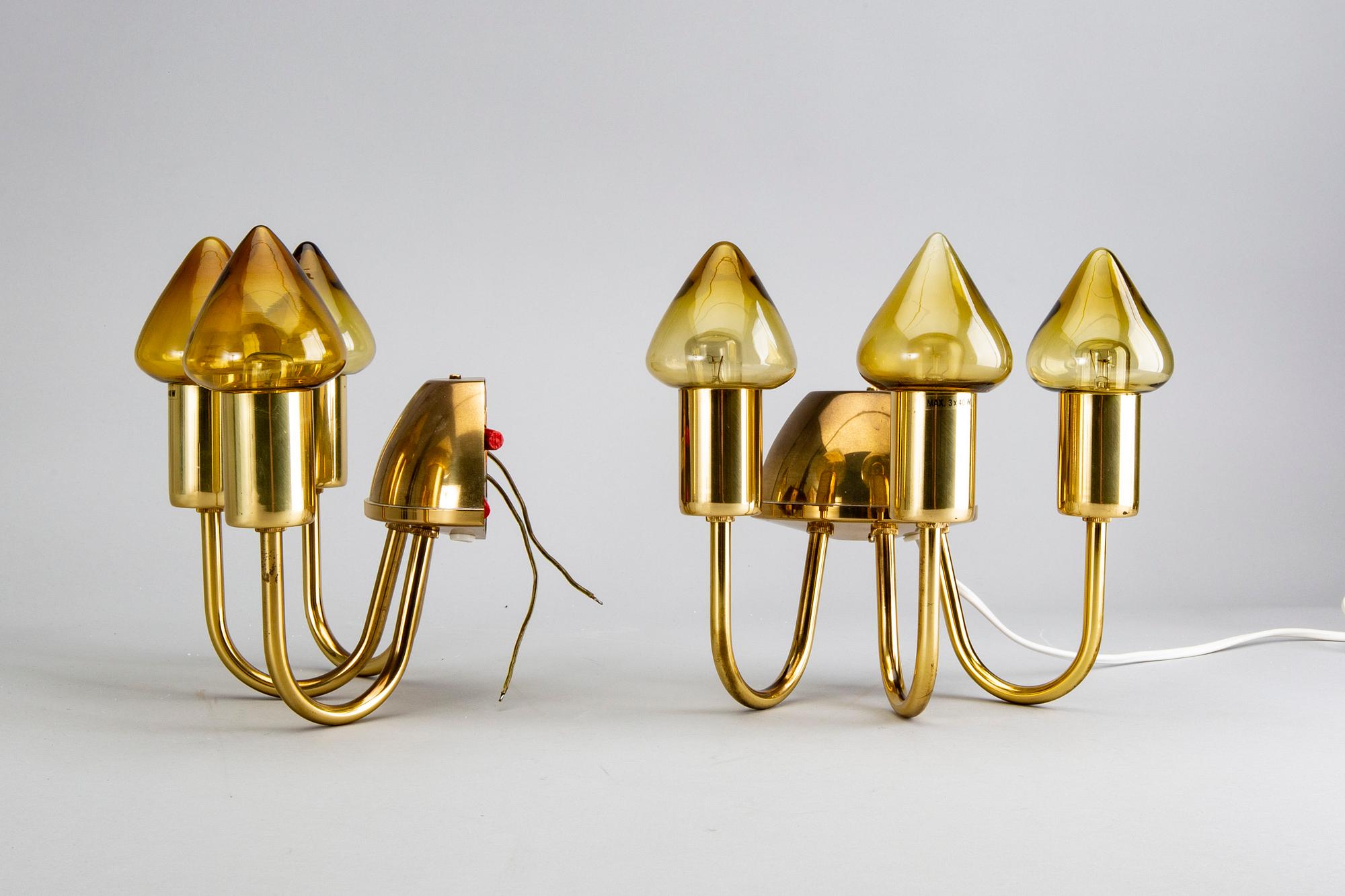 Hans-Agne Jakobsson, a pair of brass wall lamps.
