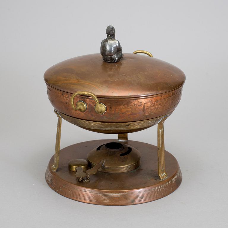 GLÖGGRYTA, koppar, tenn samt mässing, Gustav Eriksson, Eskilstuna, jugend, tidigt 1900-tal.