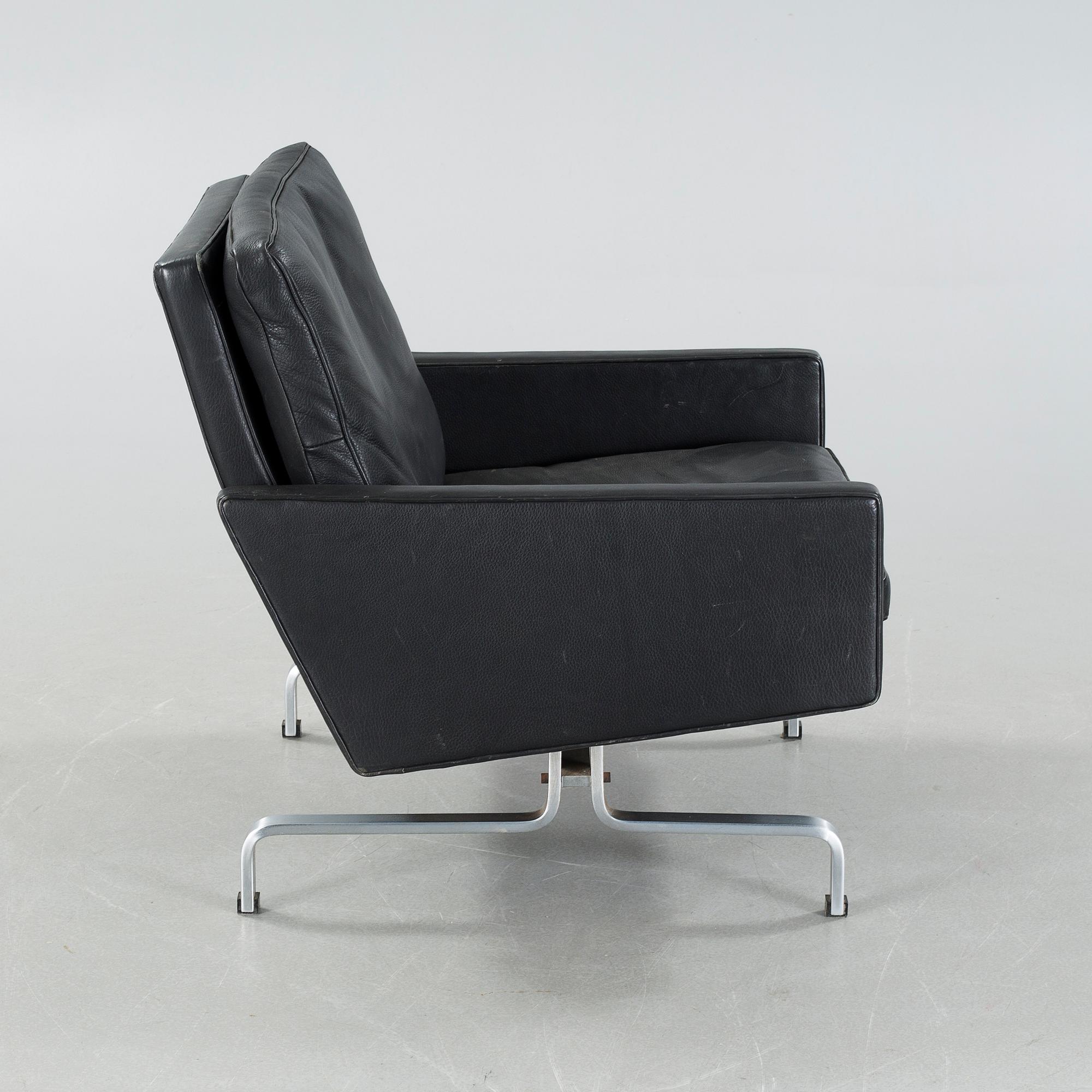 A "PK31" chair, designed by Poul Kjaerholm, Fritz Hansen, 1983.