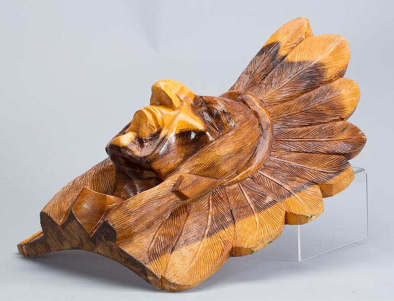 VÄGGSKULPTUR, trä, 1900-talets andra hälft.
