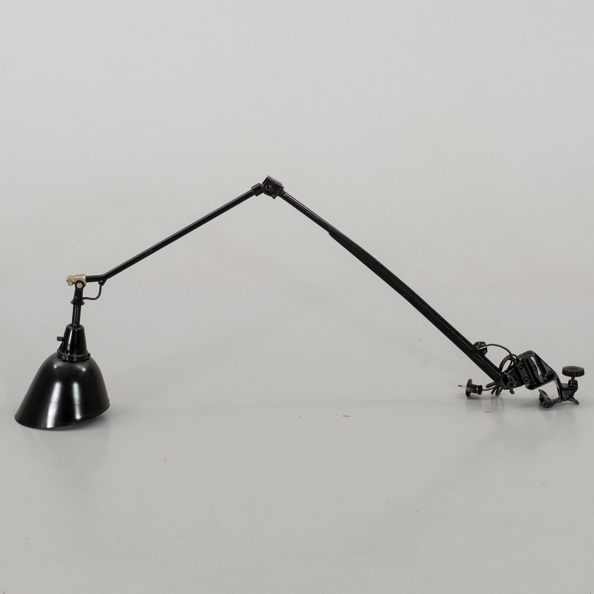 A Curt Fischer 114 "Midgard" desk lamp, Industiewerke Auma, Germany 1920-22.