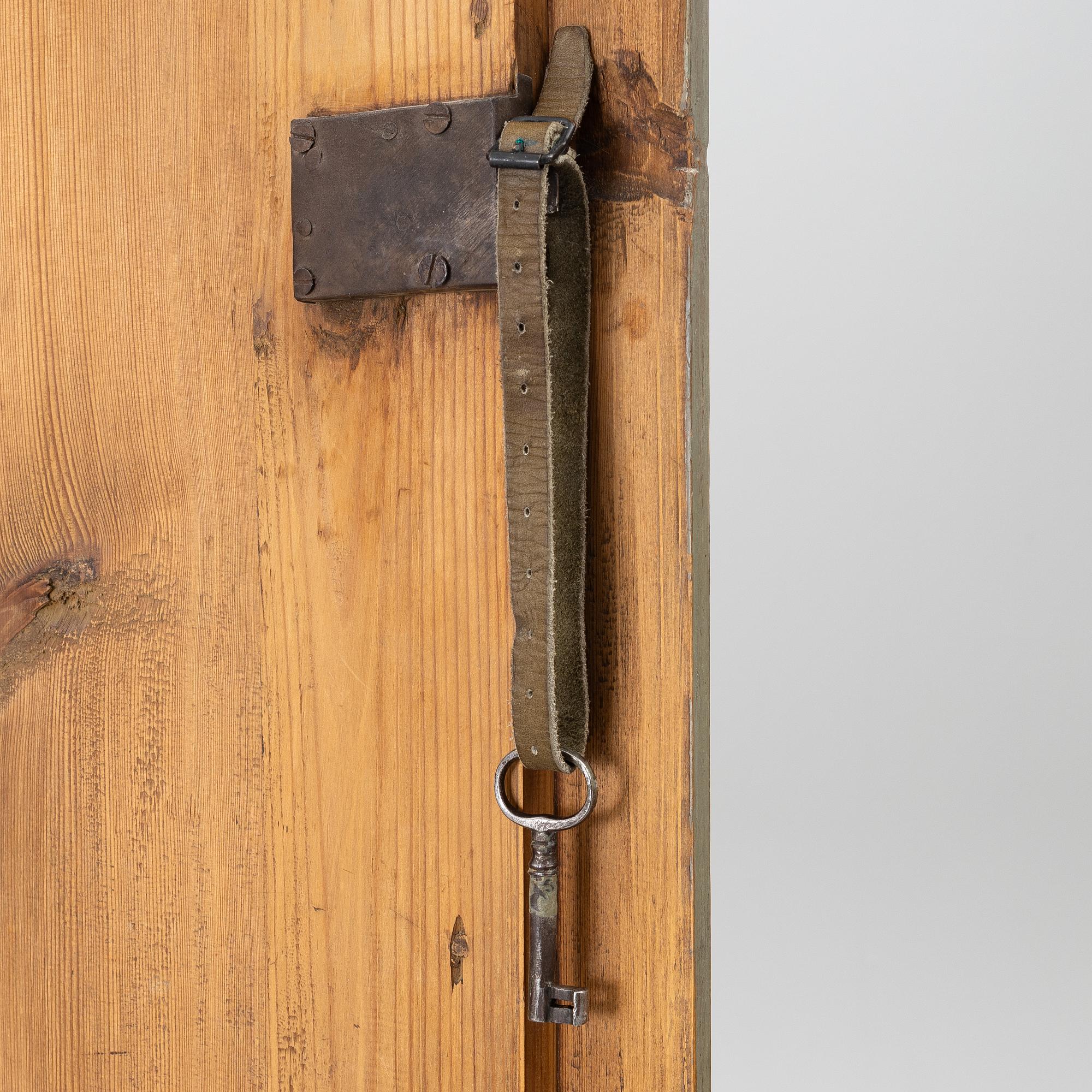 A Rococo style cabinet, 18th-19th century.