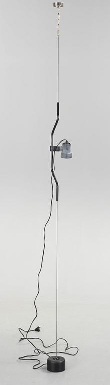 LAMPA ”Parentesi”, Achille Castiglioni och Pio Manzu för Flos, formgiven 1971.