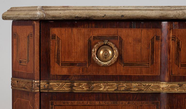 A Gustavian 18th century commode attributed to J. Hultsten.