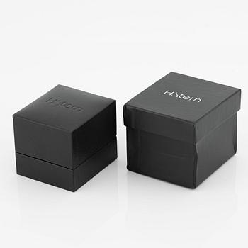 H Stern ring 18K guld med trappslipade färgstenar och runda briljantslipade diamanter.