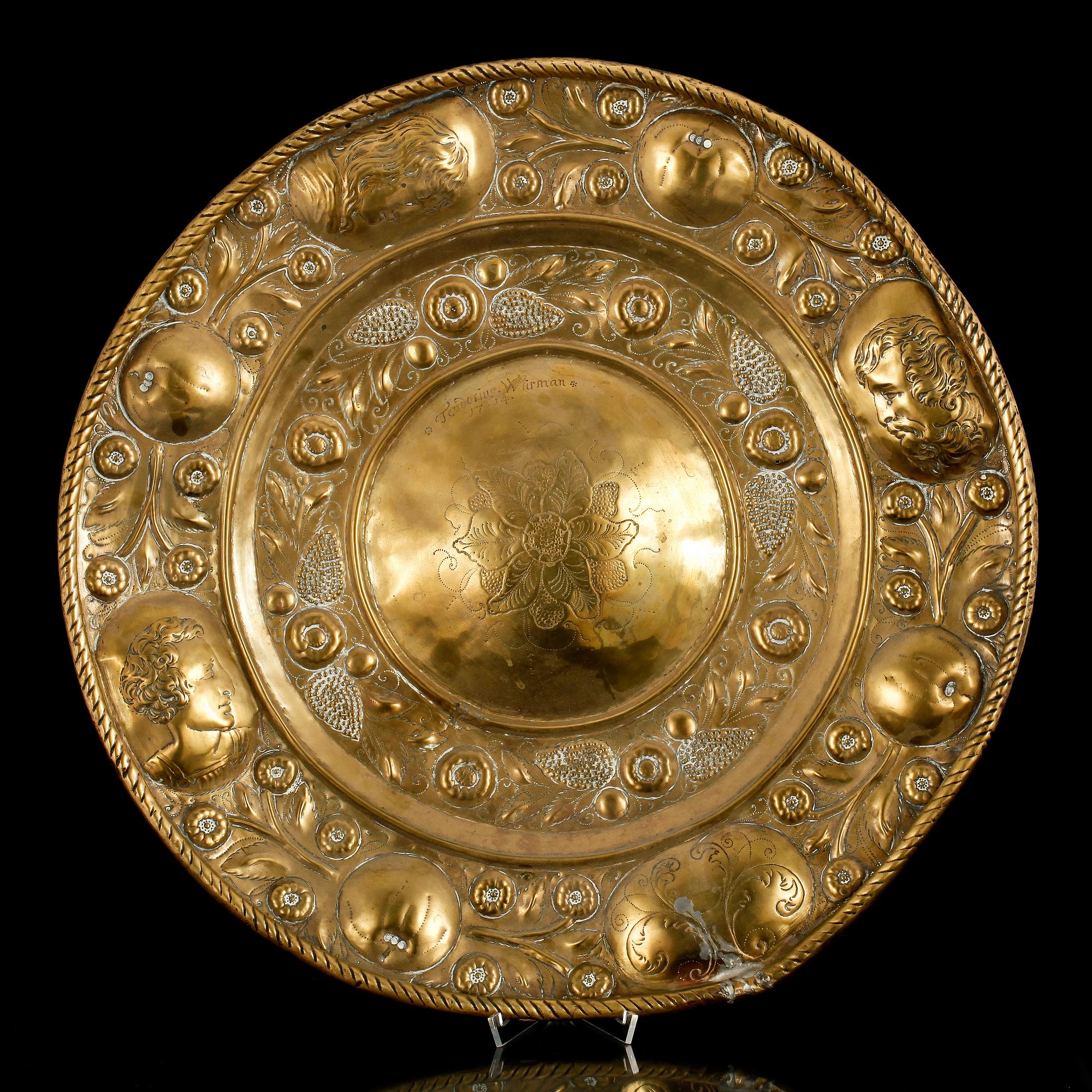 FAT, mässing, barock. Bär märkning Teodorius Wårman, 1714.