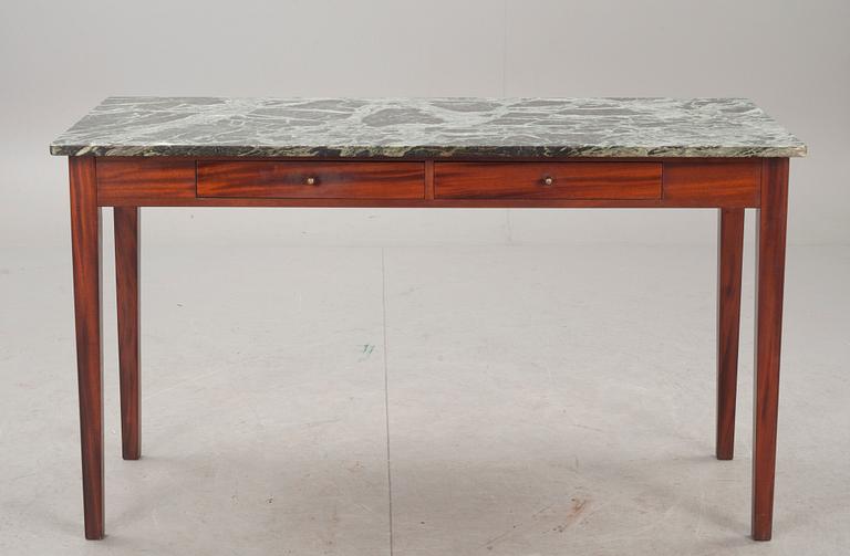 DAMSKRIVBORD, 1900-talets andra hälft.