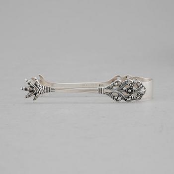 SOCKERSKRIN, silver. Lars Larson & Co, Göteborg 1848. Tidig nyrokoko. Vikt ca 368 gram.