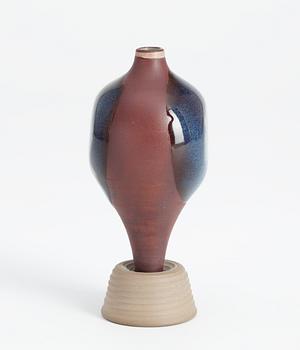 A Wilhelm Kåge 'Farsta terra spirea' stoneware vase, Gustavsberg studio 1950's.