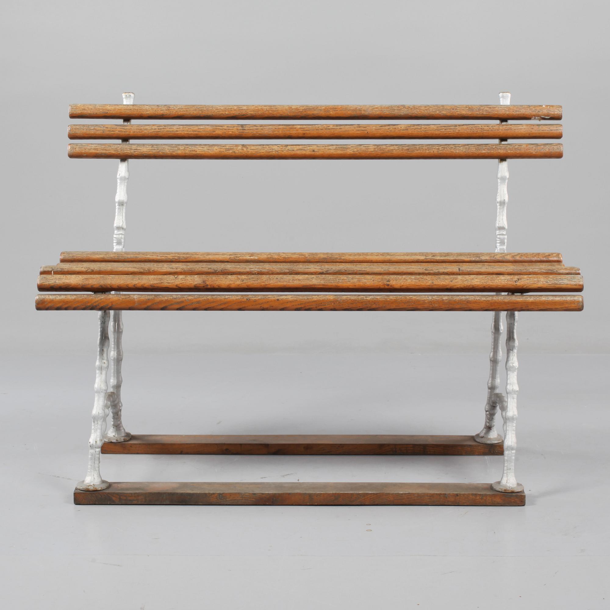 TRÄDGÅRDSOFFA, 1900-talets andra hälft.