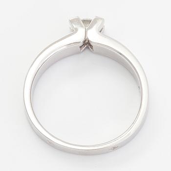 Alain Roure, ring, 18K vitguld, med en briljantslipad diamant ca 0.15 ct, Frankrike.