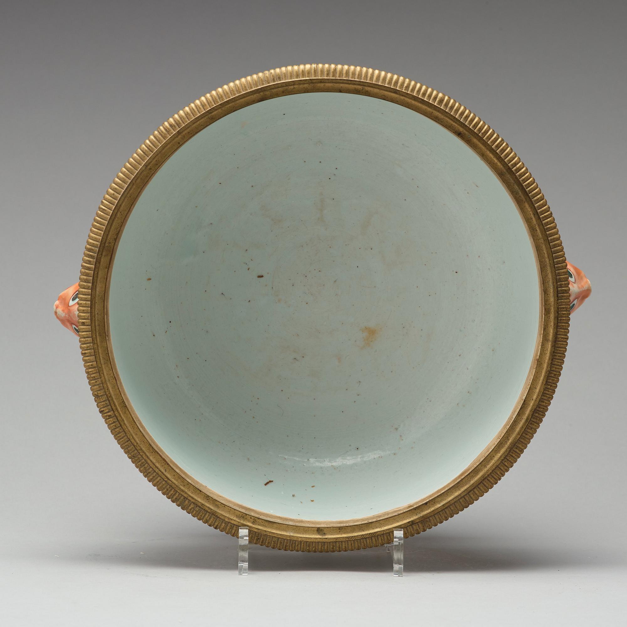 A famille rose 'double peacock' tureen, Qing dynasty, Qianlong (1736-95).