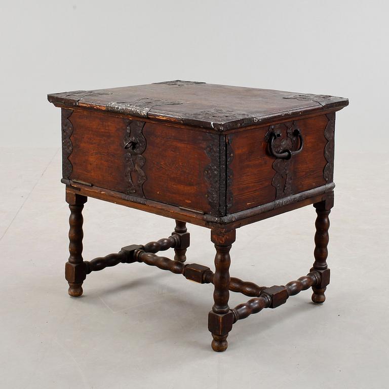 BESTICKSERVIS, silver, 67 delar, ”Greque”, Lars Larson & Co, Göteborg, bland annat 1867. Total vikt ca 4710g.