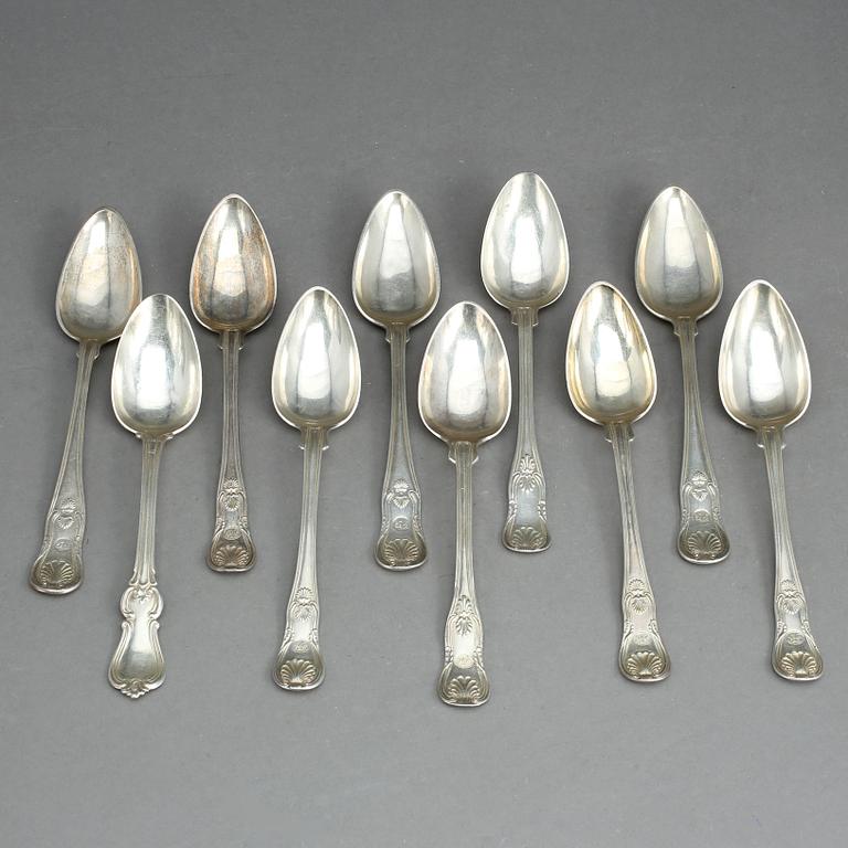 BORDSSKEDAR, silver, mestadels Hans Georg Tillström, Stockholm, 1800-tal. Total vikt ca 492 gram.