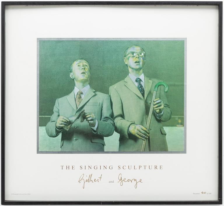 Gilbert & George,"The Singing Sculpture".