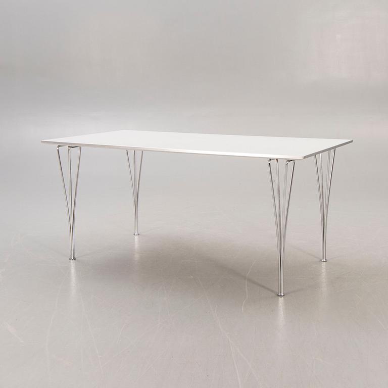 Bruno Mathsson & Piet Hein, bord, "B 638" förFritz Hansen.