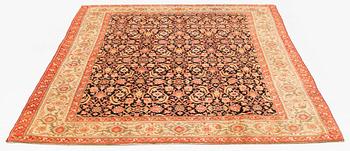 An Agra carpet of Malayer design, c. 250 x 181 cm.