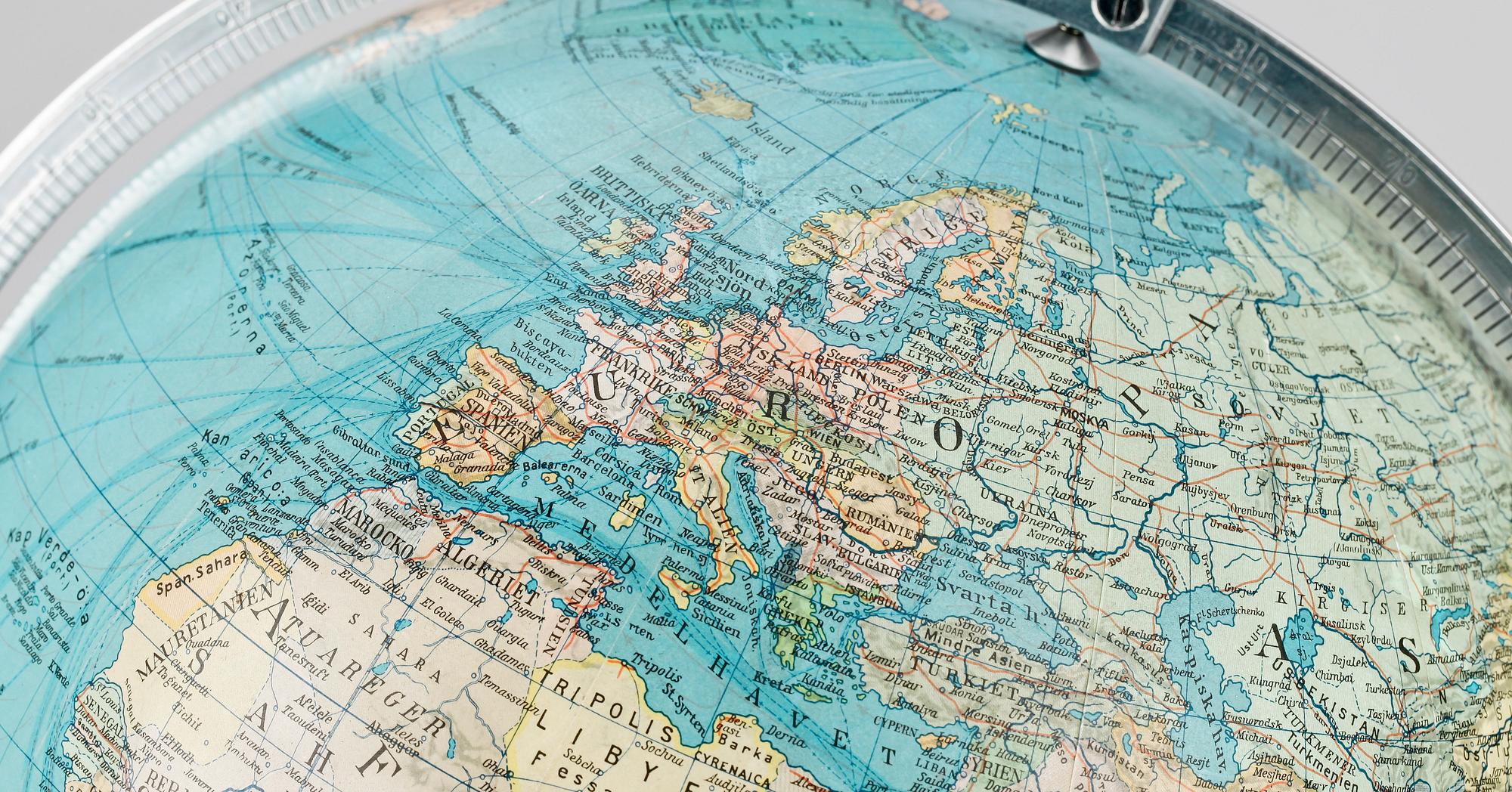 JORDGBLOB på lådskåp, art deco, 1930/40-tal.