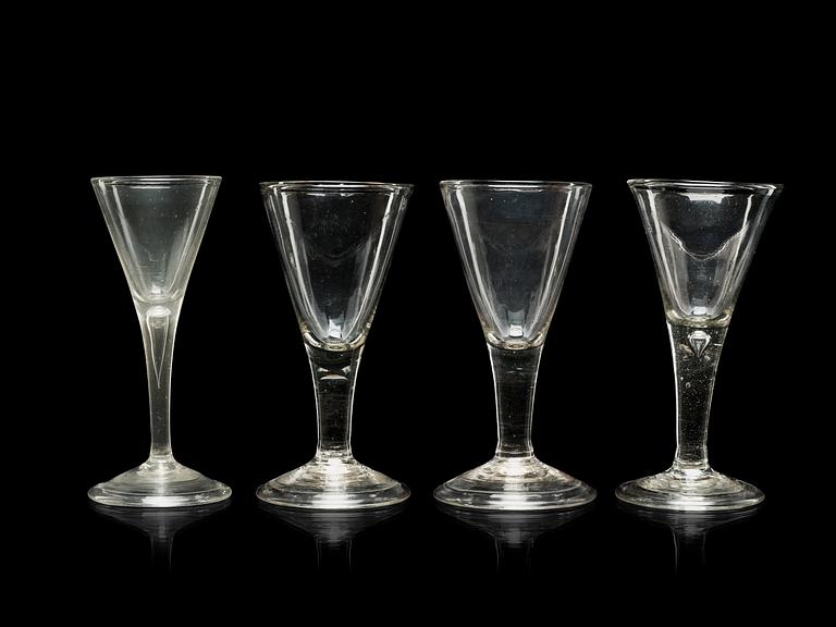 SPETSGLAS, fyra stycken. Sverige, 1700-tal.