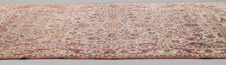 MATTO, a semi-antique silk Kashan relief (souf), ca 300 x 199,5 cm.