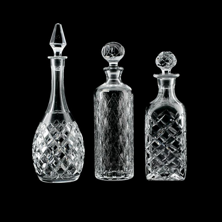 KARAFFER, 3 st, glas, bl a Orrefors och Boda.