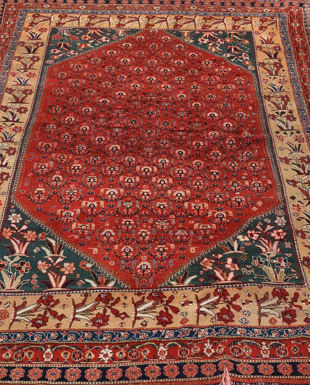 ANTIQUE QASHQAI. 267,5 x 146 cm.