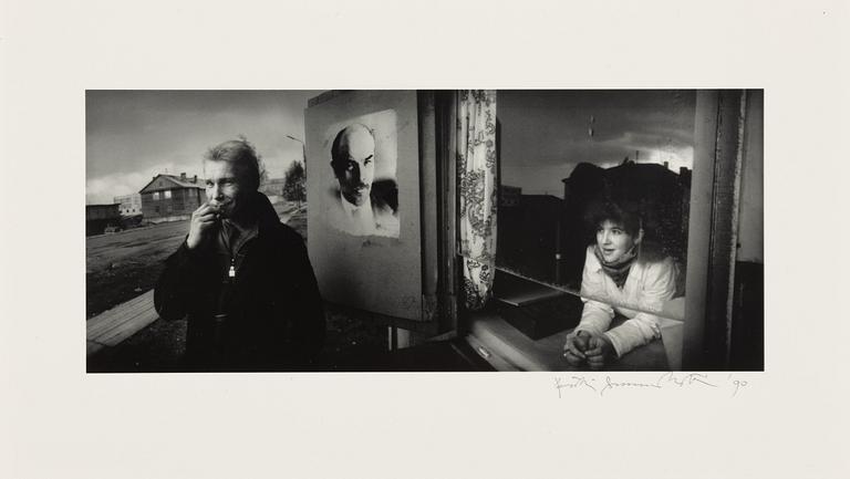 Pentti Sammallahti, "Belomorsk, White Sea, Russia, 1990".