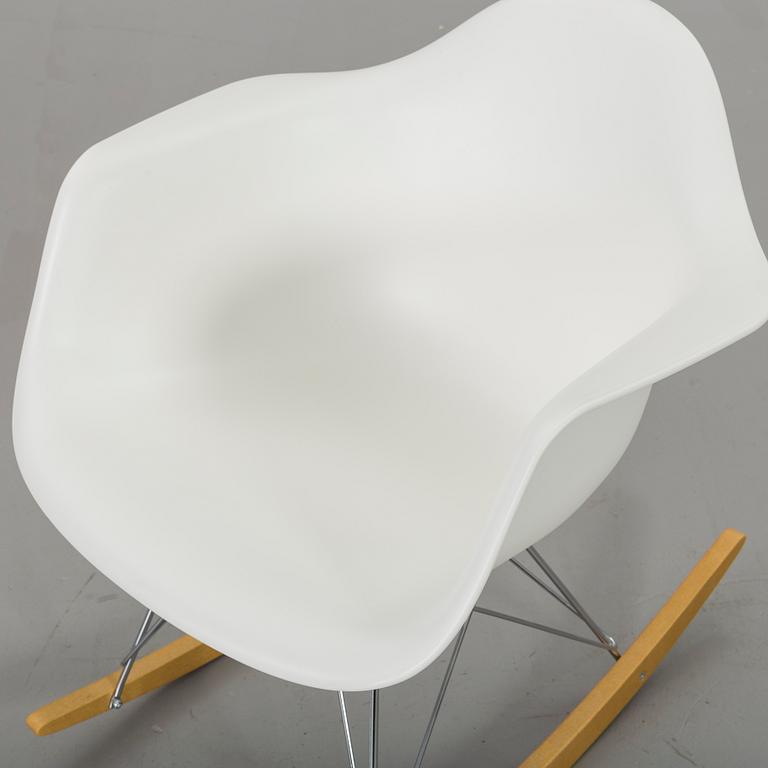 CHARLES & RAY EAMES, gungstol, "RAR", Vitra, 2017.
