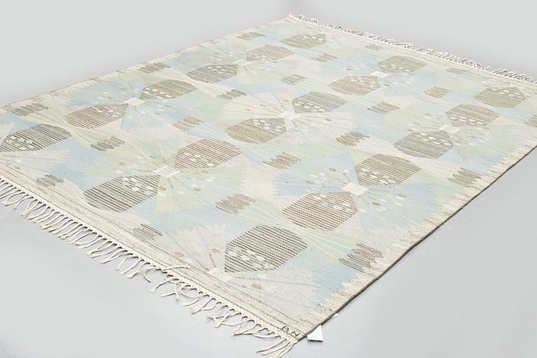 Barbro Nilsson, matta, "Park, blå och grön", gobelängteknik, ca 290 x 225,5-228 cm, signerad AB MMF BN.