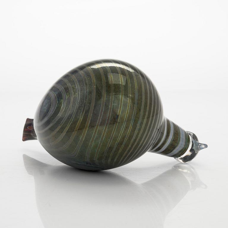 Oiva Toikka, a glass bird signed O. Toikka Nuutajärvi.