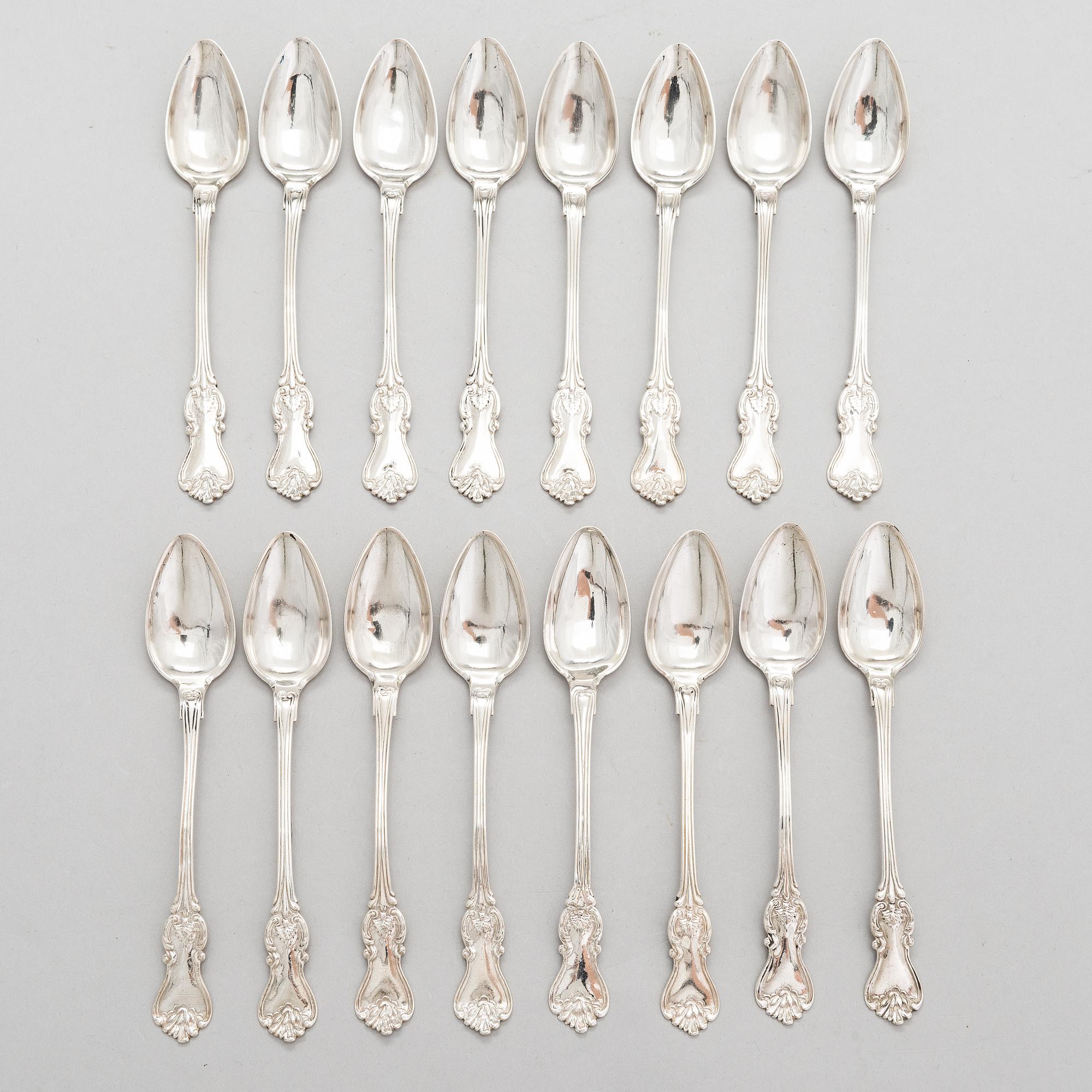 GUSTAF ADOLF BJÖRKLUND, Strösked, gräddsnäcka och skedar, silver, totalt 18 delar, Joensuu, Finland 1870.