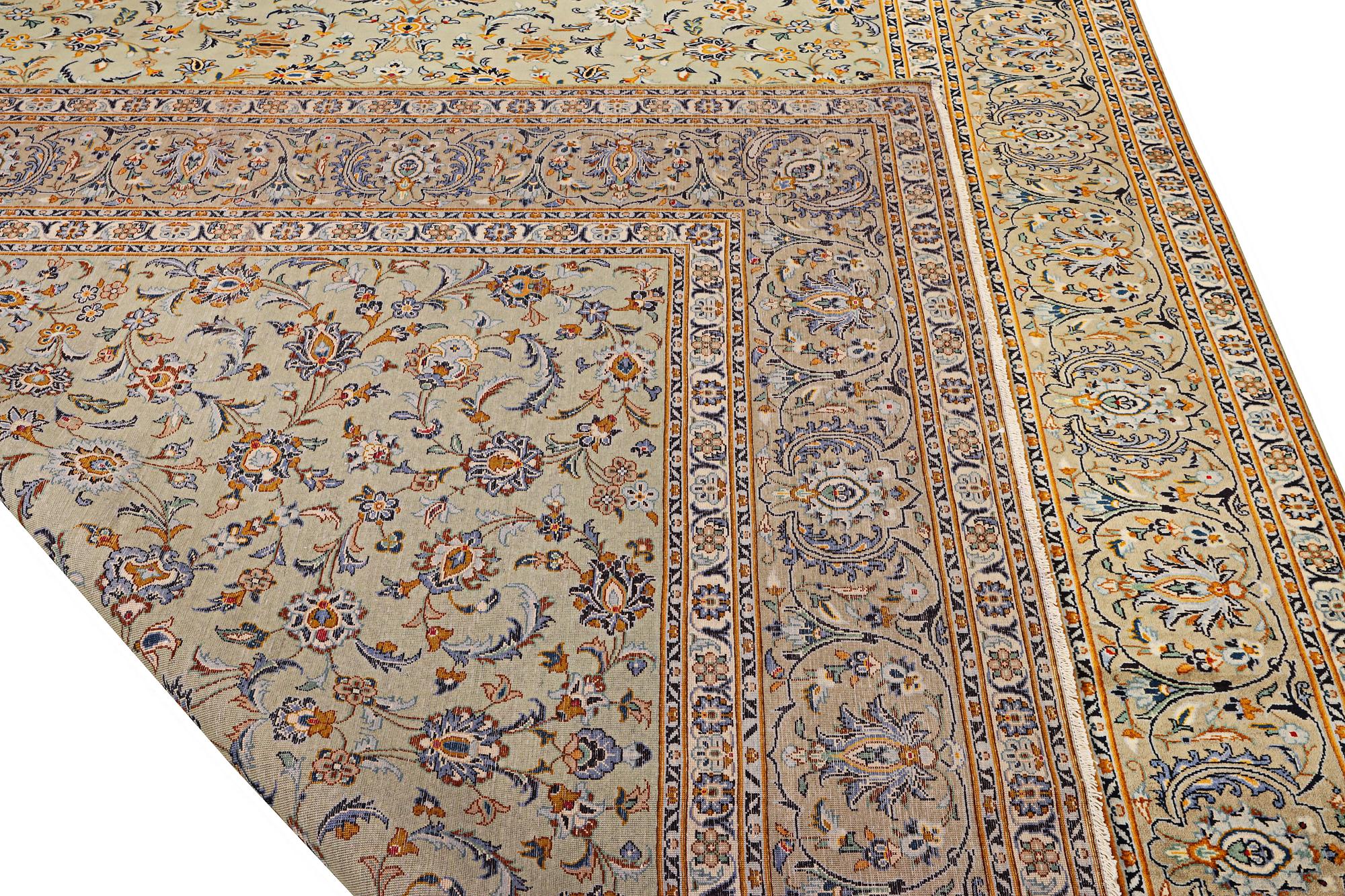 A Kashan carpet, c. 420 x 305 cm.