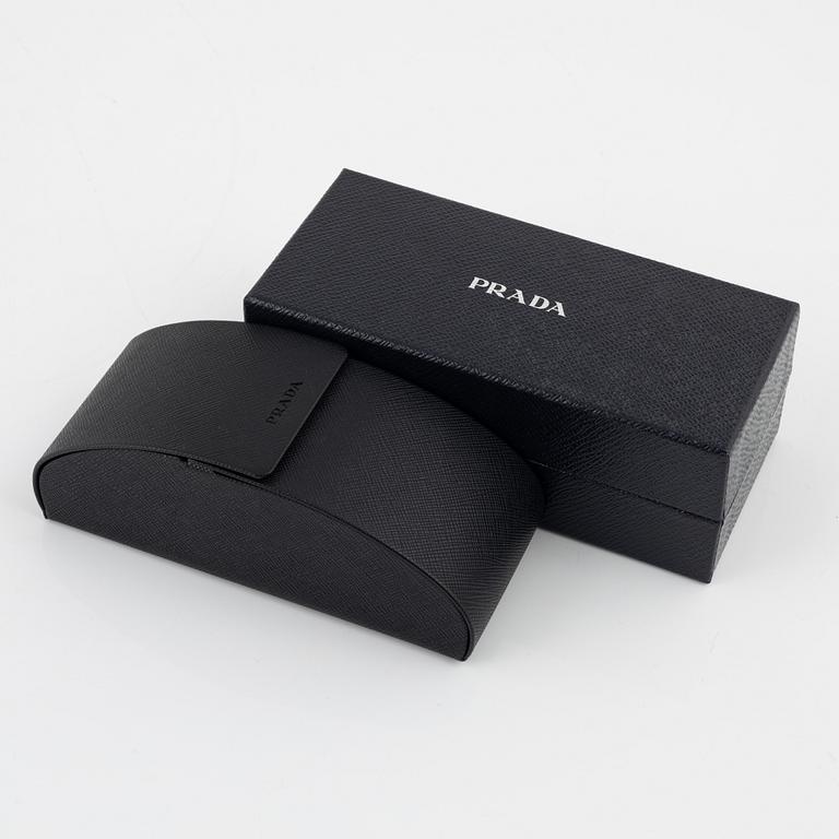 Prada, solglasögon.
