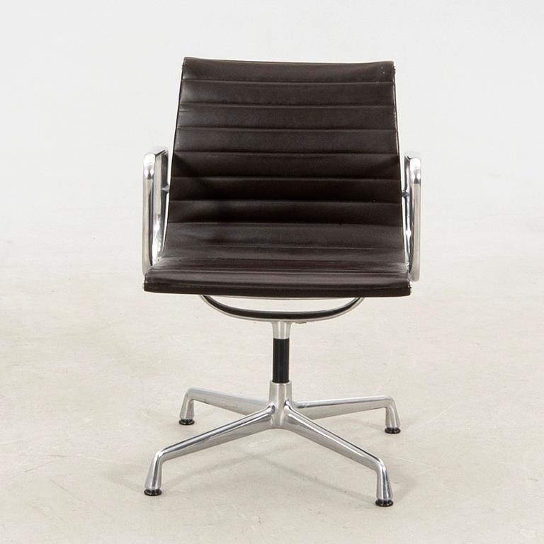 Charles & Ray Eames, desk chair, "EA 117", Vitra 2007.
