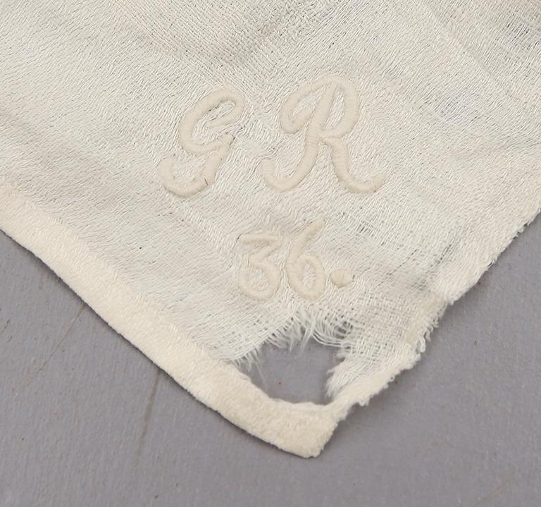 DUK, linnedamast, Vadstena, familjen Robenstein.