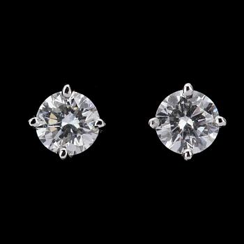 EARSTUDS, each brilliant cut diamond, 0.52 cts.