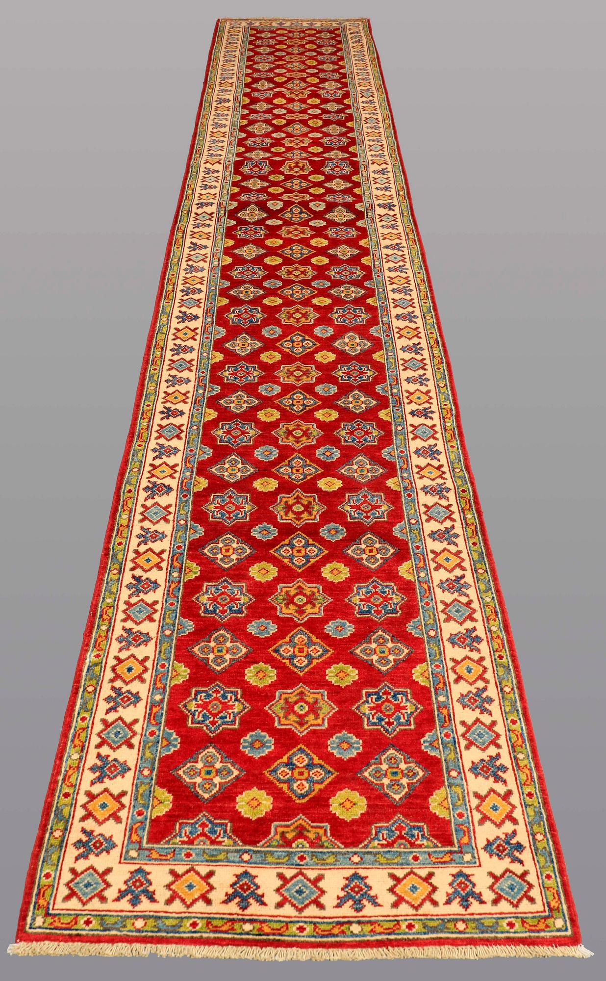 GALLERIMATTA, Kazak design 525 x 80 cm.