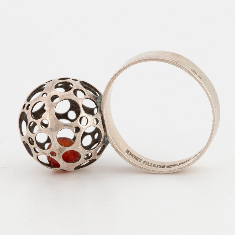 LIISA VITALI, ring, sterlingsilver med kula.